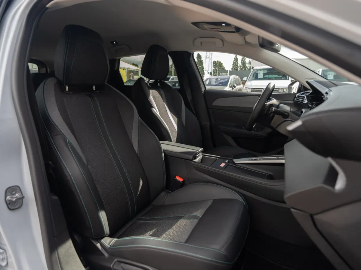 1.5 BlueHDi Automaat Allure Business | Carplay | Virtual | ACC | BTW |