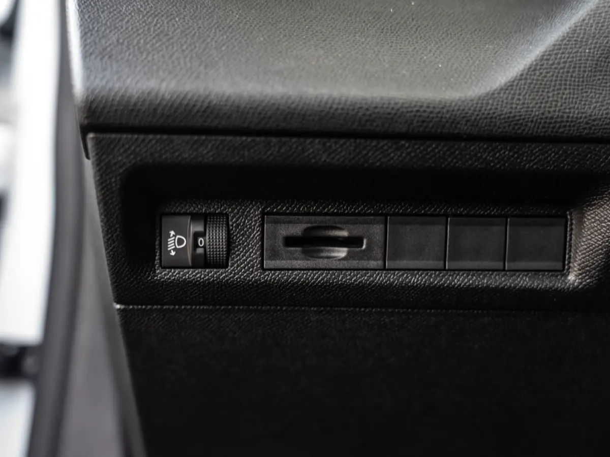 1.5 BlueHDi Automaat Allure Business | Carplay | Virtual | ACC | BTW |