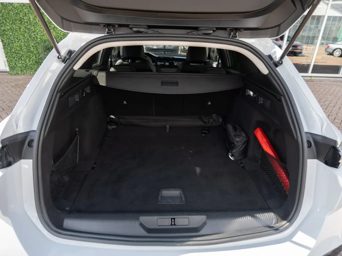 1.5 BlueHDi Automaat Allure Business | Carplay | Virtual | ACC | BTW |
