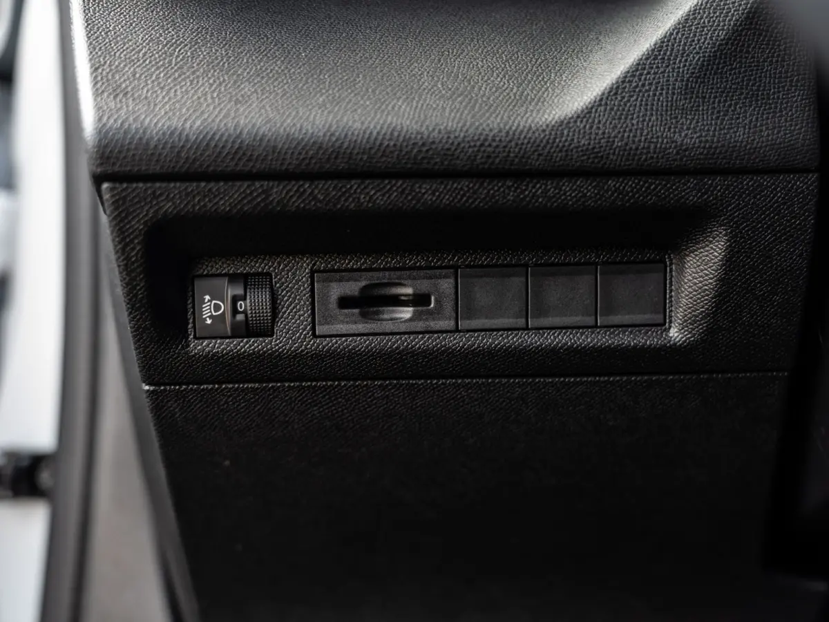 1.5 BlueHDi Automaat Allure Business | Carplay | Virtual | ACC | BTW |