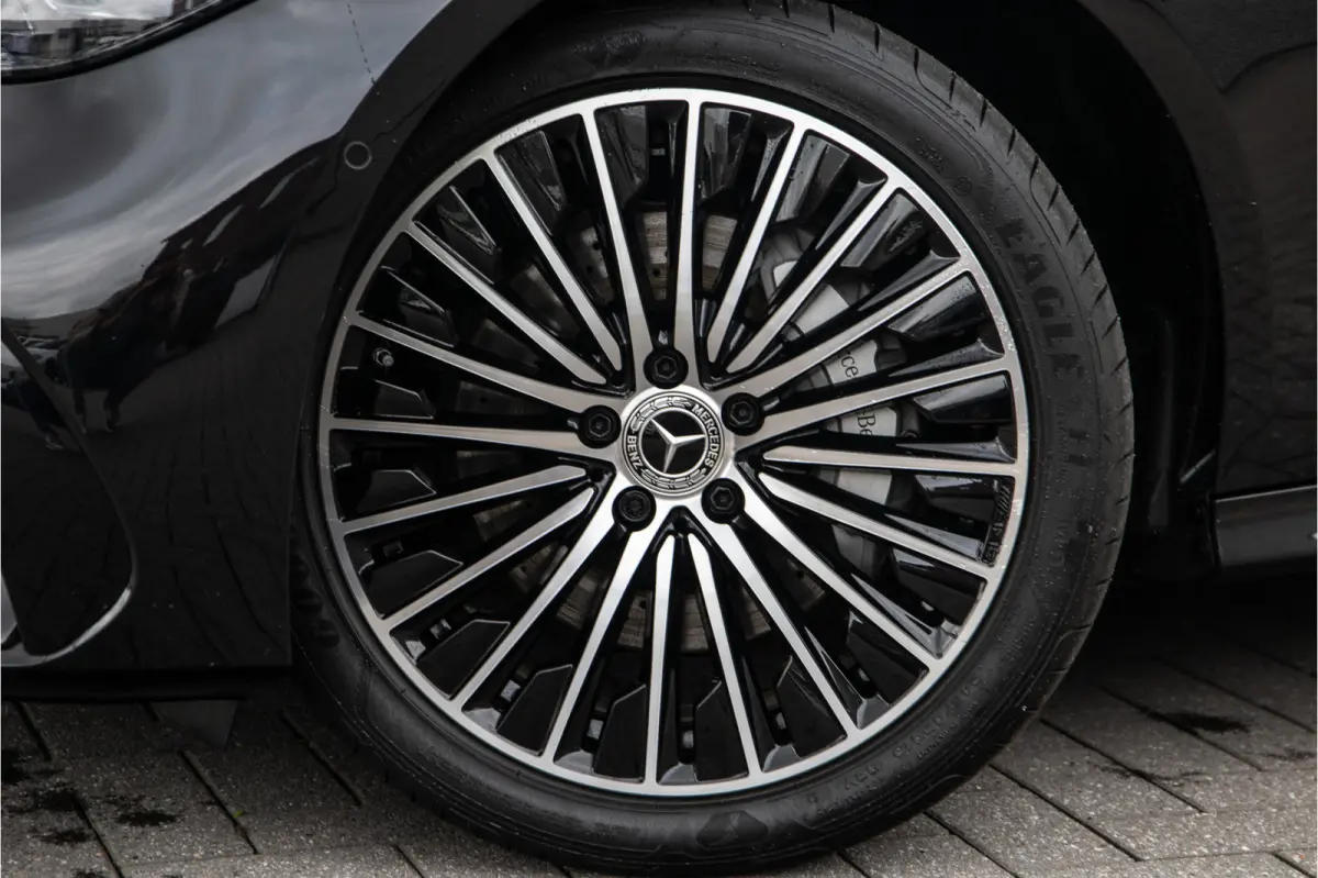300 e AMG Premium Plus, Pano, Burmester, Key-less, Hybrid 2024