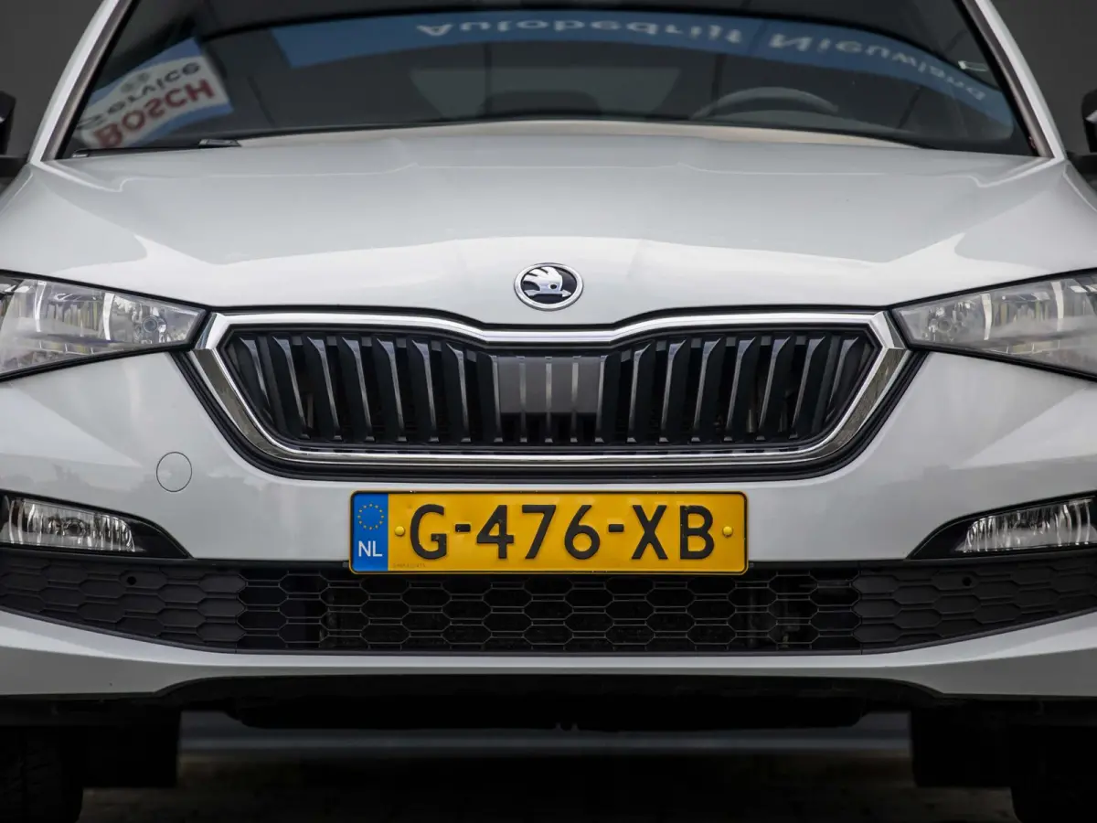 1.5 TSI Sport Business wegklapbare trekhaak, stoelverwarming, all-season banden