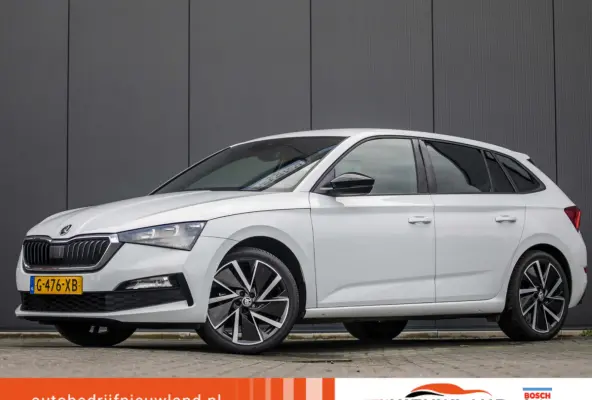 1.5 TSI Sport Business wegklapbare trekhaak, stoelverwarming, all-season banden