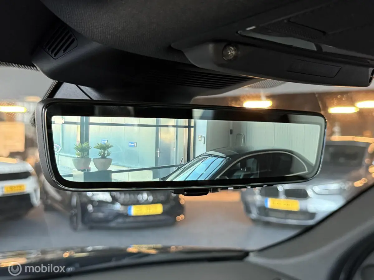 P200 2.0 HSE|R-Dynamic|Leer|Pano