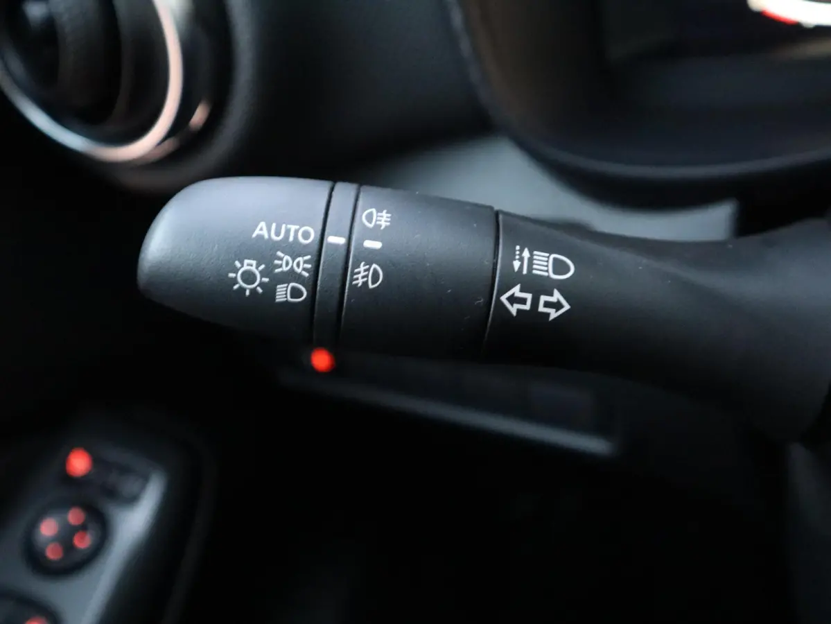 1.6 Hybrid N-Connecta | Parkeercamera | Navigatie |
