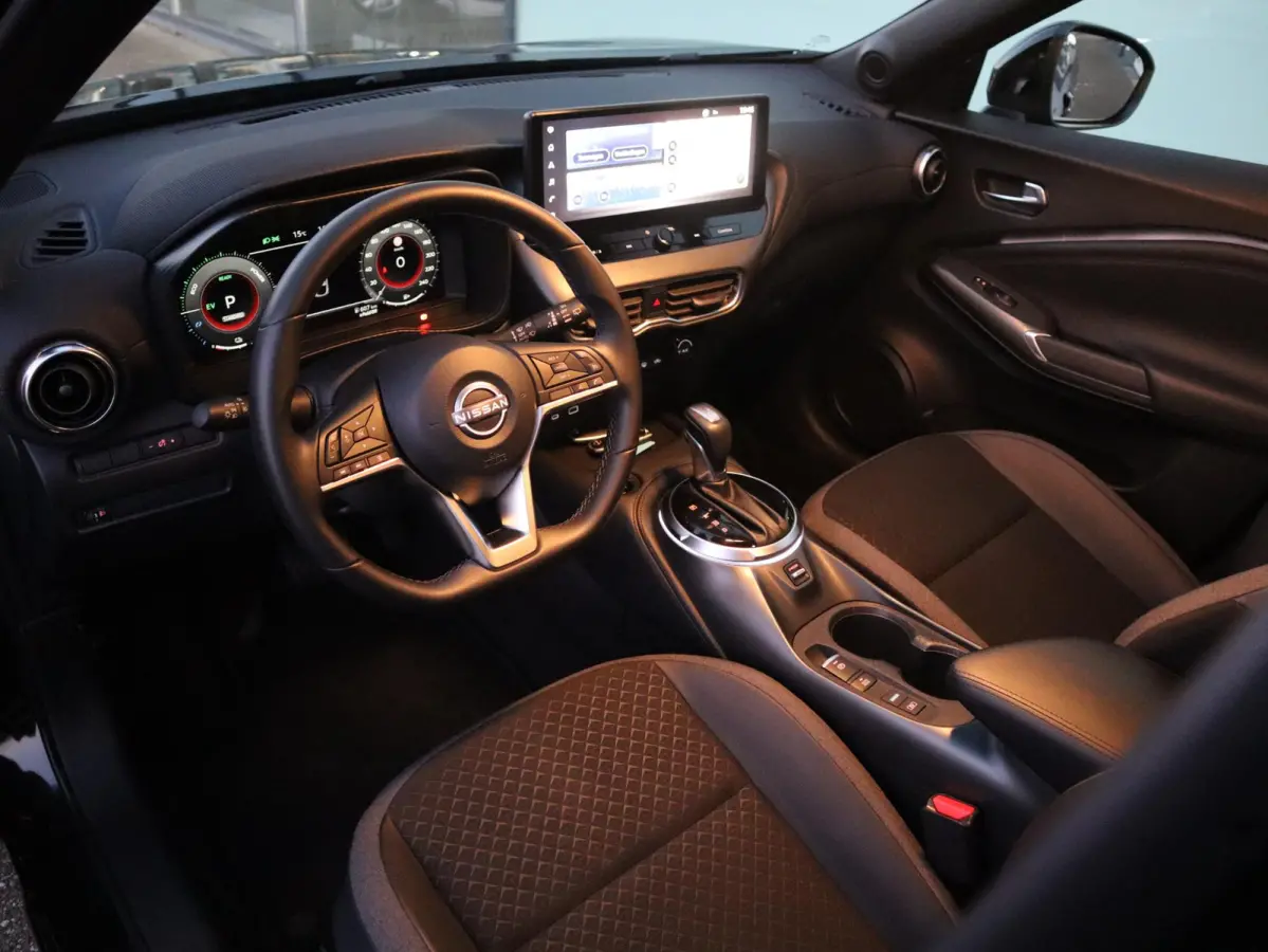 1.6 Hybrid N-Connecta | Parkeercamera | Navigatie |