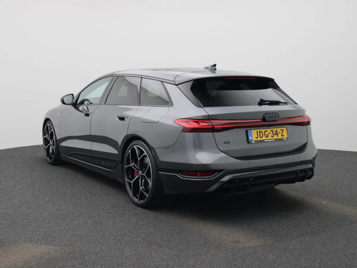 S edition performance 100 kWh | Demo | Automaat | Navigatie | 360 Camera | Panoramadak | Adaptive Cruise Control | S-line | Lichtmetalen velgen |