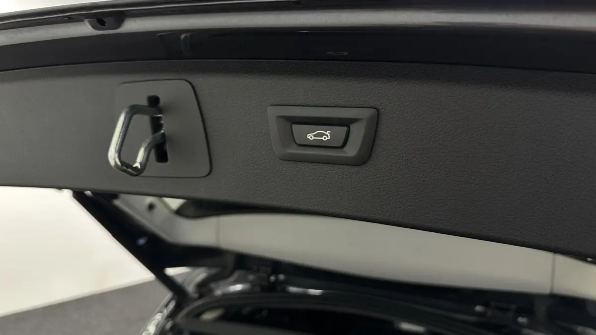 216i Executive Edition LM NAVI LED HEAD UP.