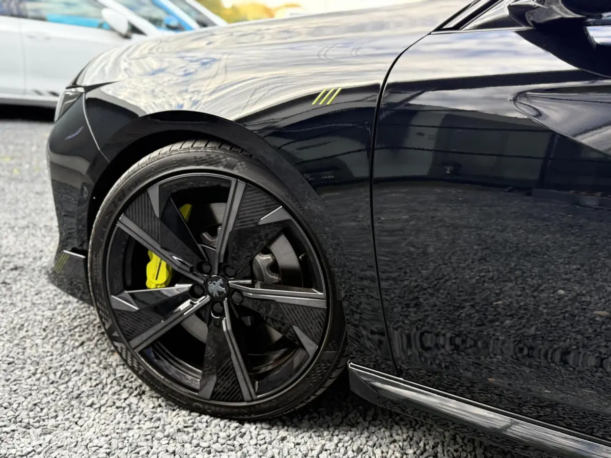 PSE 1.6 HYbrid Peugeot Sport Engineered