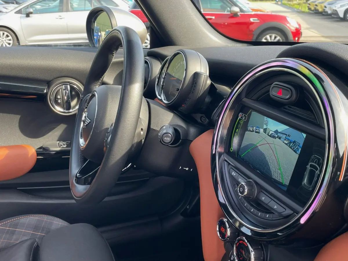 1.5 Cooper Chili, Automaat, Schuifdak, Sportstoelen