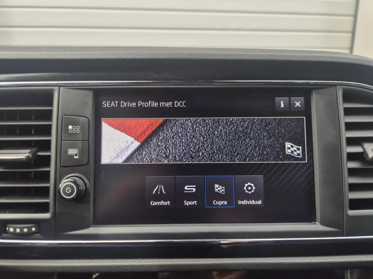 2.0 TSI 4DRIVE CUPRA Pano/ACC/Beats/Virtual/Led