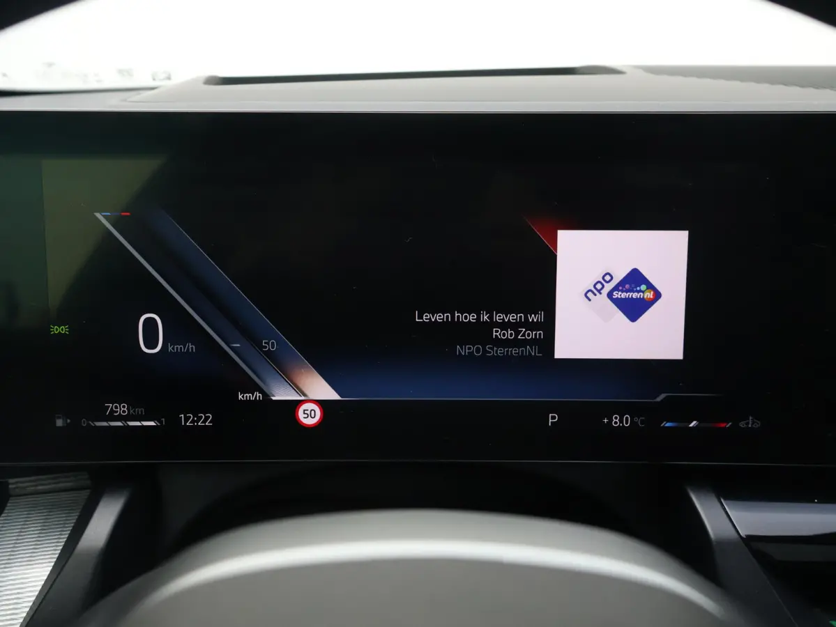 520i M Sportpakket Pro | Verwarmd Stuurwiel | Comfort Access | Elektrische Trekhaak | Panoramadak | Harman-Kardon | Stoelverwarming |