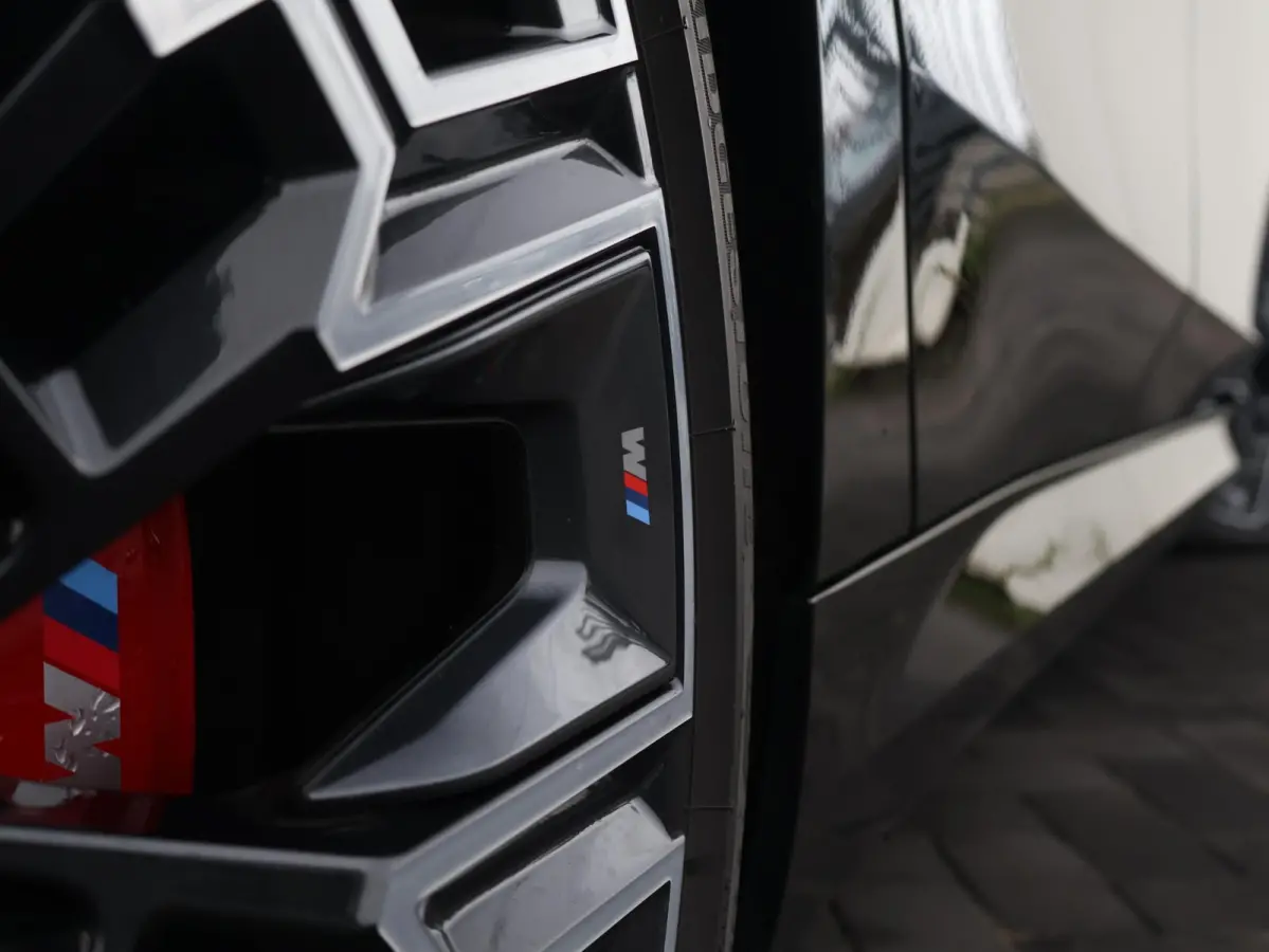 520i M Sportpakket Pro | Verwarmd Stuurwiel | Comfort Access | Elektrische Trekhaak | Panoramadak | Harman-Kardon | Stoelverwarming |