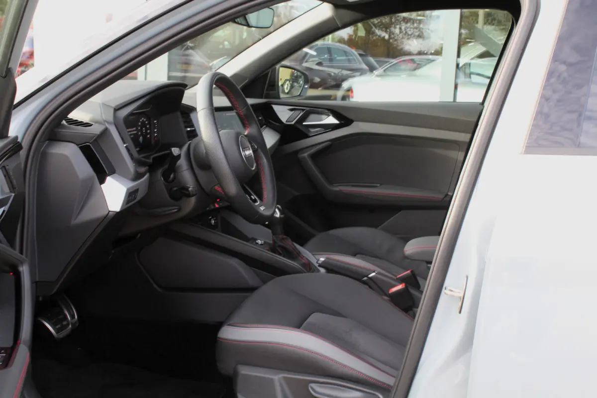 35 TFSI 150pk S-Line LED KEYLESS ACC 24024KM!