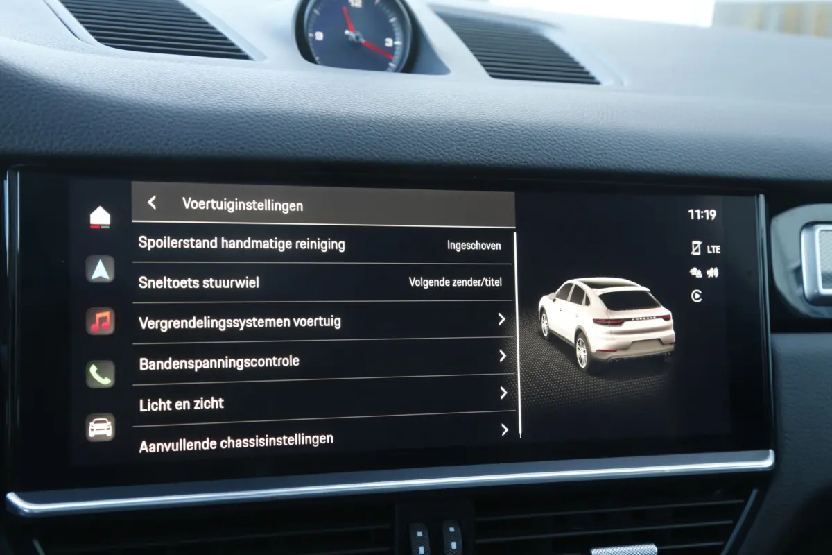 3.0 E-Hybrid Platinum Edition*BTW*Perfect Porsche Onderh.*1ste Eig*Krijt*PASM Luchtvering/PDCC/PDLS/Sportuitlaat/Pano/Bose/Sport Chrono/Sfeer/Stoelverw./Camera/Keyless Entry+go/Memorie/Elek.