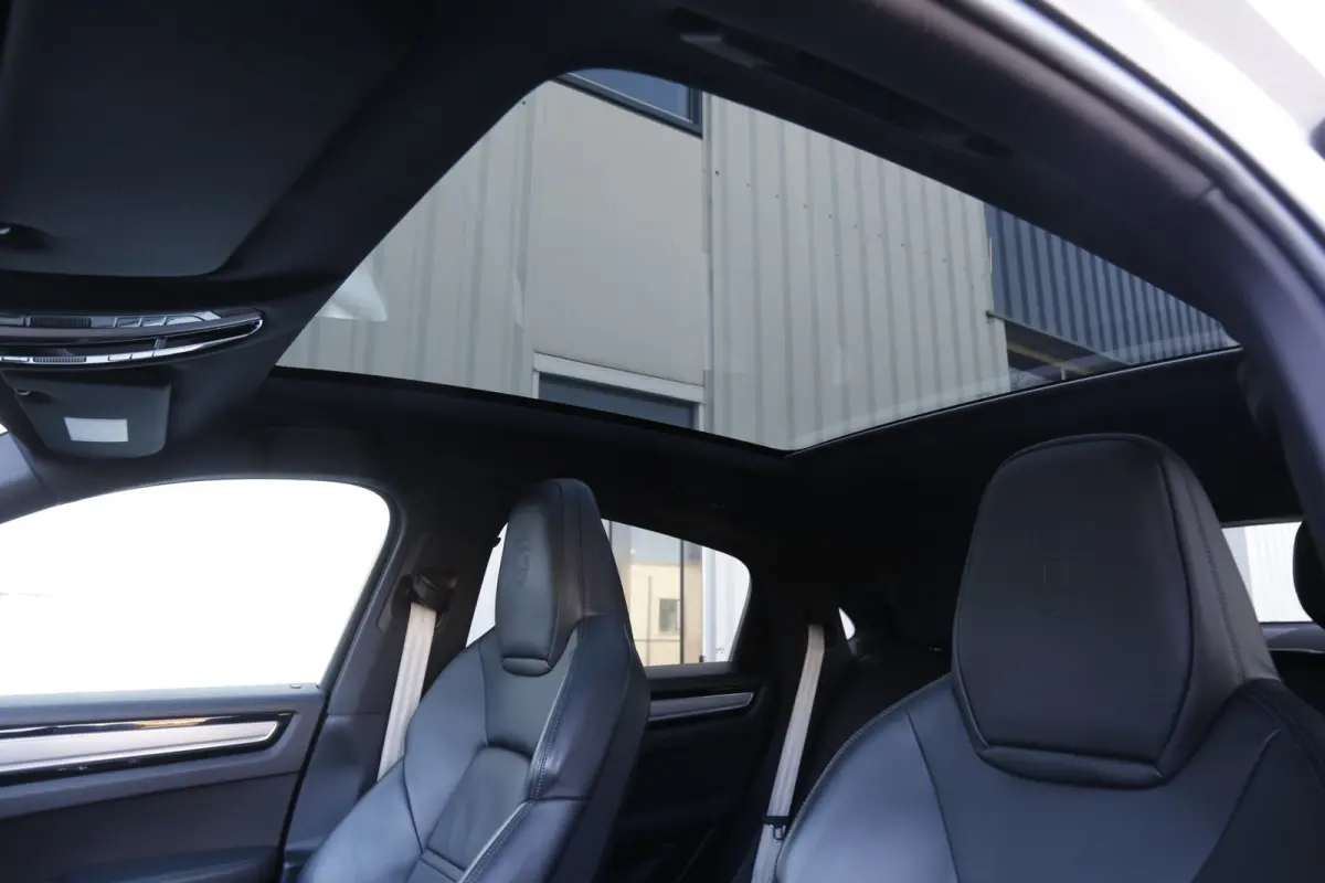 3.0 E-Hybrid Platinum Edition*BTW*Perfect Porsche Onderh.*1ste Eig*Krijt*PASM Luchtvering/PDCC/PDLS/Sportuitlaat/Pano/Bose/Sport Chrono/Sfeer/Stoelverw./Camera/Keyless Entry+go/Memorie/Elek.