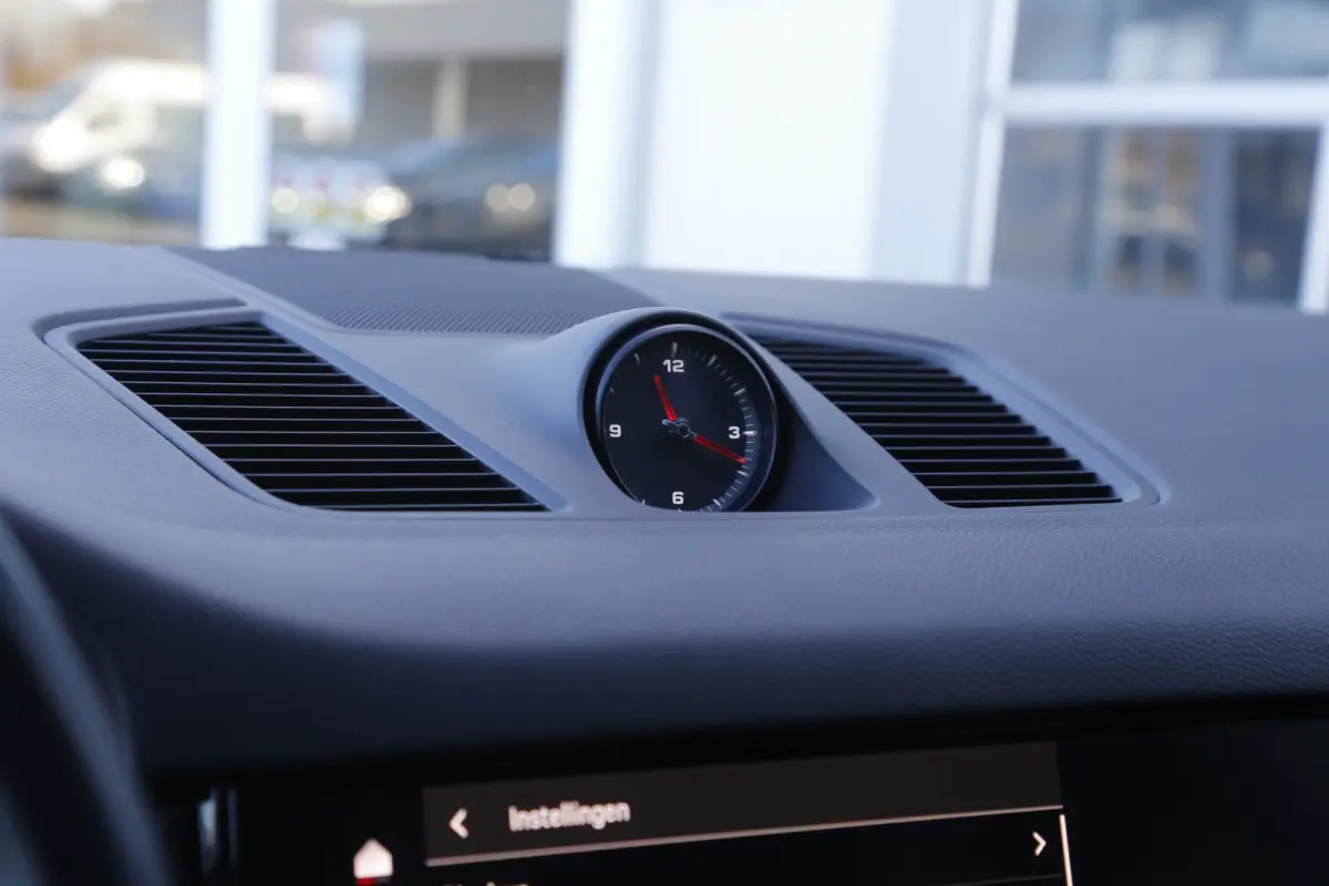 3.0 E-Hybrid Platinum Edition*BTW*Perfect Porsche Onderh.*1ste Eig*Krijt*PASM Luchtvering/PDCC/PDLS/Sportuitlaat/Pano/Bose/Sport Chrono/Sfeer/Stoelverw./Camera/Keyless Entry+go/Memorie/Elek.