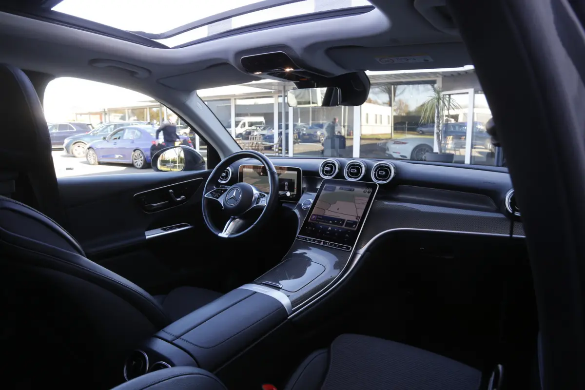 4MATIC Plug in hybride PHEV*Perfect MB Onderh.*1ste Eig.*BTW*Luchtvering/Pano/Elek. Trekhaak/ACC/Stoelverw./Stuurverw./Dodehoek/LED/Camera/Apple Carplay-Android/Parkeersens.V+A/18 inch LM*