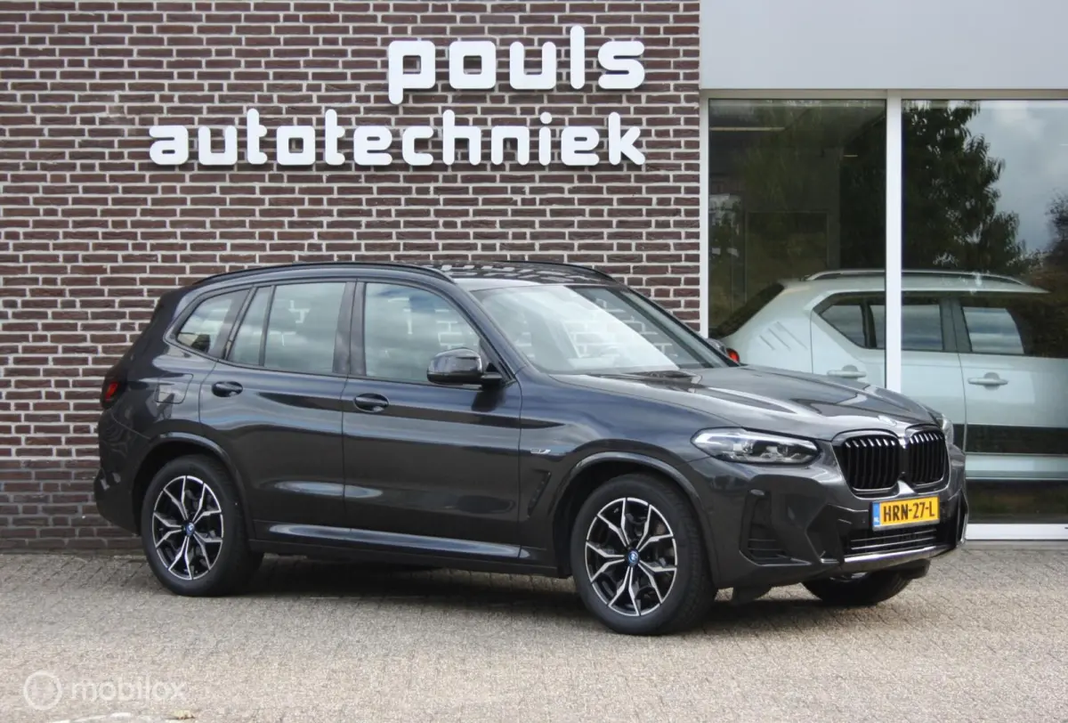 High Exe. M Sport. Pano. xDrive30e High Exe. M Sport. Pano.