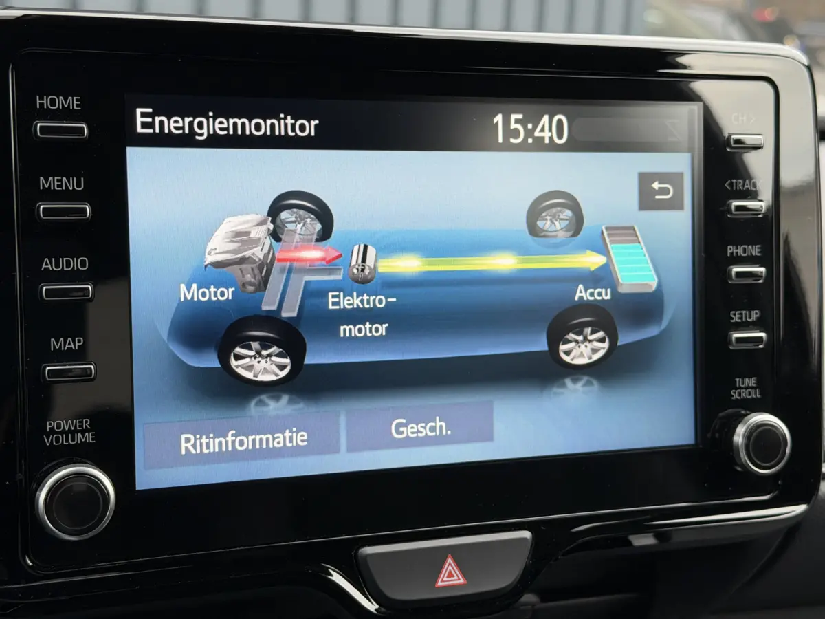 1.5 Hybrid GR Sport | 360 camera | 8.000 km | Head-up | BSM | Rijklaar!!