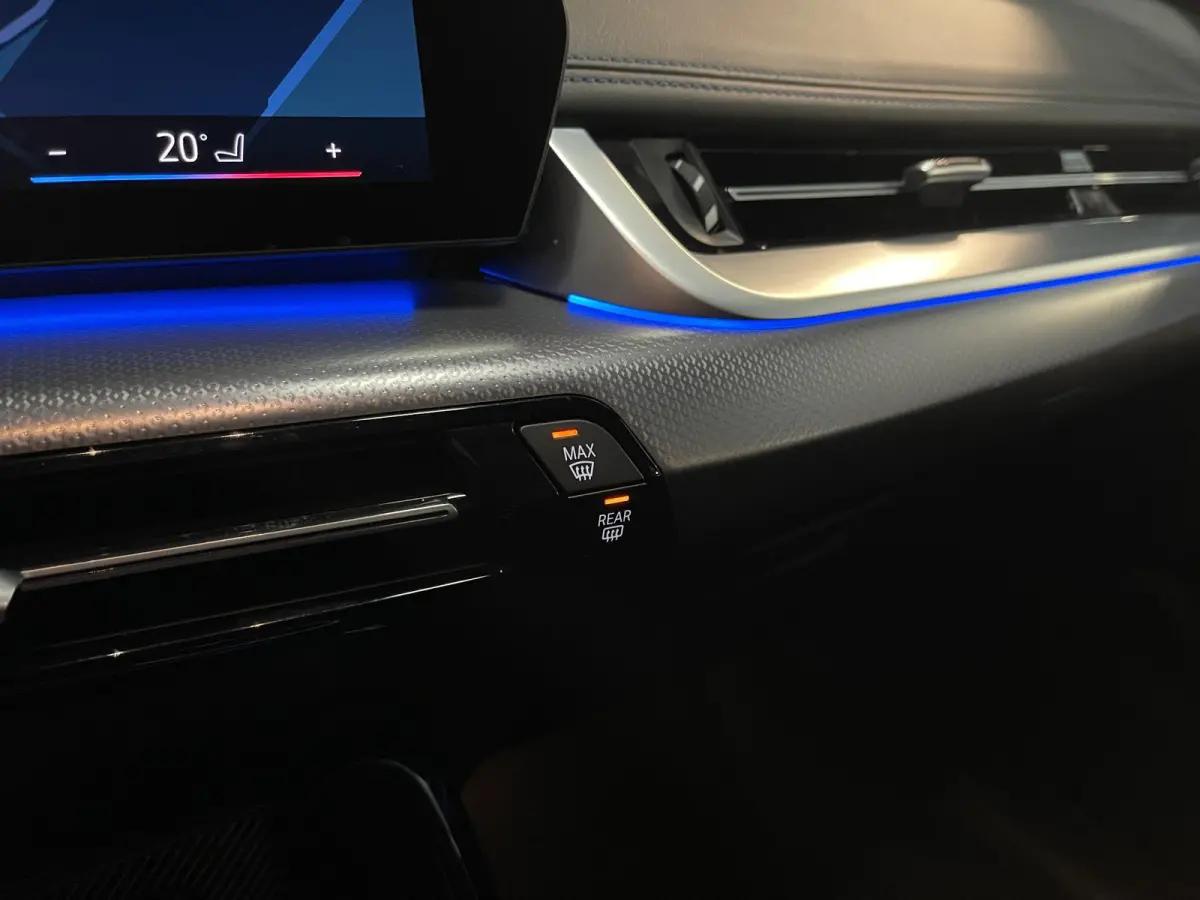 xDrive 25e M-Sport Shadow Line 18''/Sportstoelen/Keyless/Stoelverwarming/Camera/Elektrisch klep
