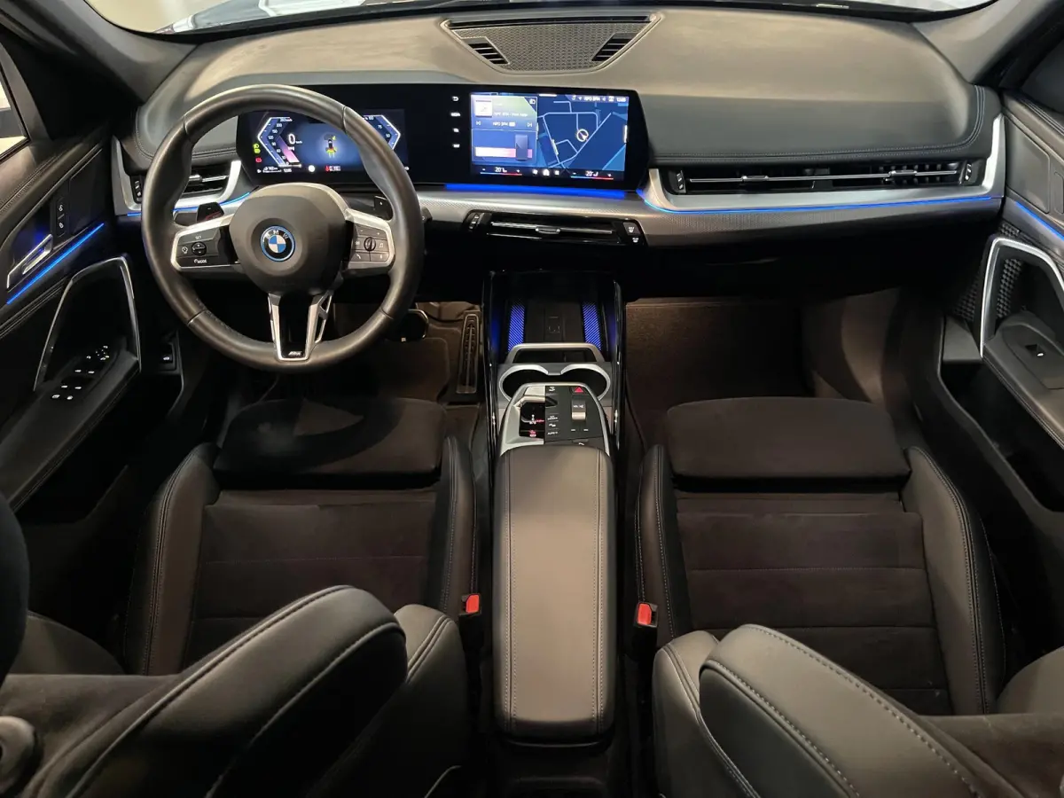 xDrive 25e M-Sport Shadow Line 18''/Sportstoelen/Keyless/Stoelverwarming/Camera/Elektrisch klep