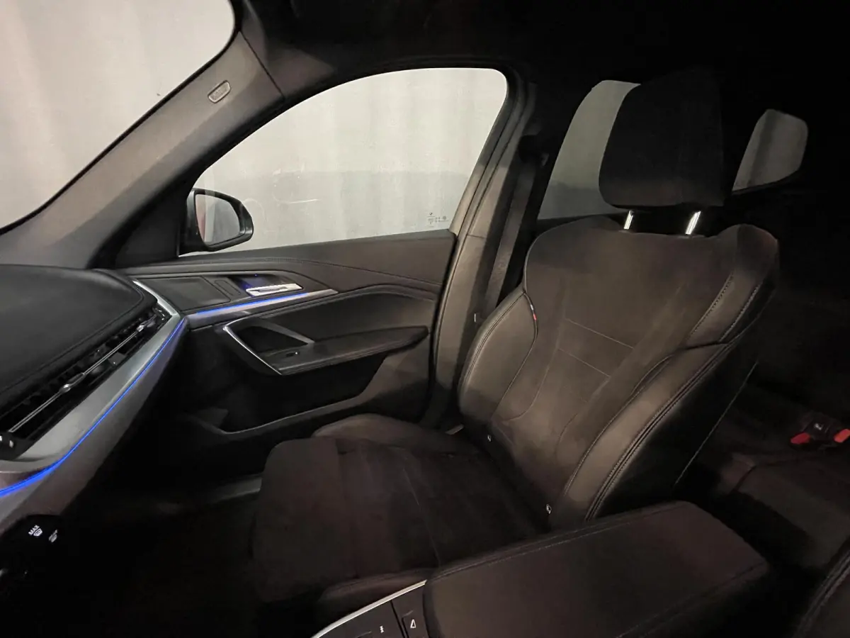xDrive 25e M-Sport Shadow Line 18''/Sportstoelen/Keyless/Stoelverwarming/Camera/Elektrisch klep