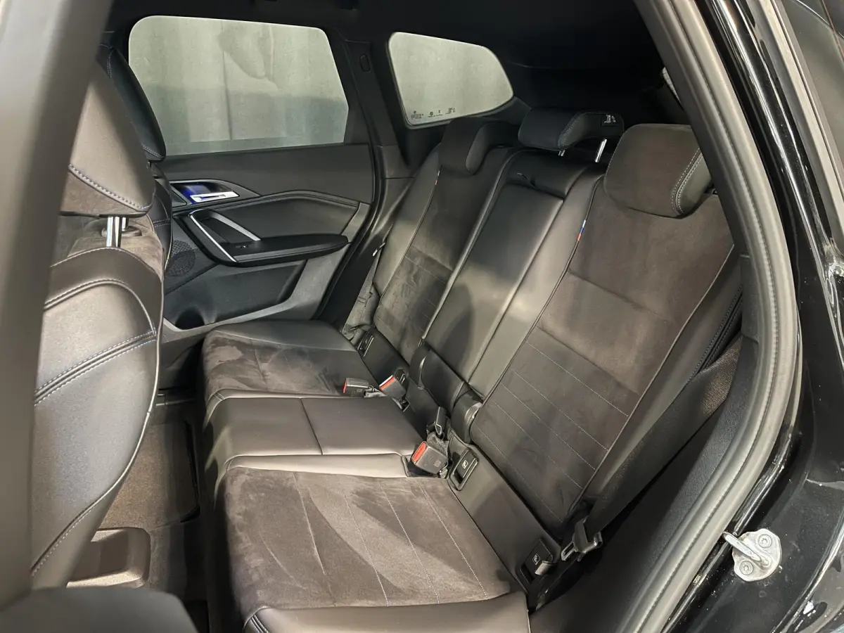 xDrive 25e M-Sport Shadow Line 18''/Sportstoelen/Keyless/Stoelverwarming/Camera/Elektrisch klep