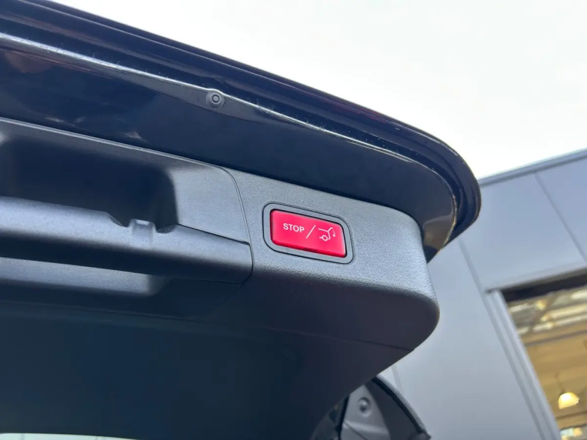 B 180 Aut. LED Sportstoel Camera Navi Cruise PDC Trekhaak NL-auto
