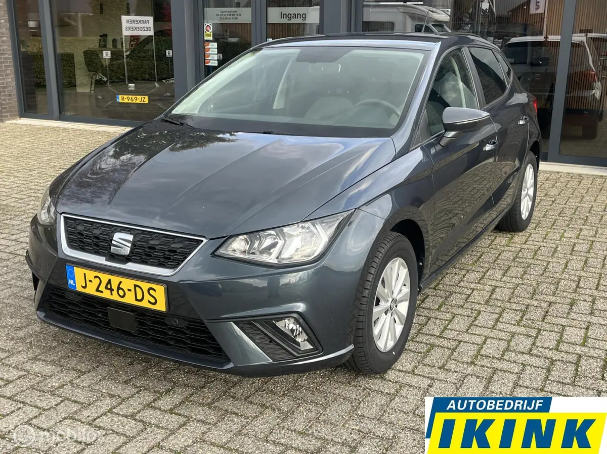 1.0 TSI Style Business Intense