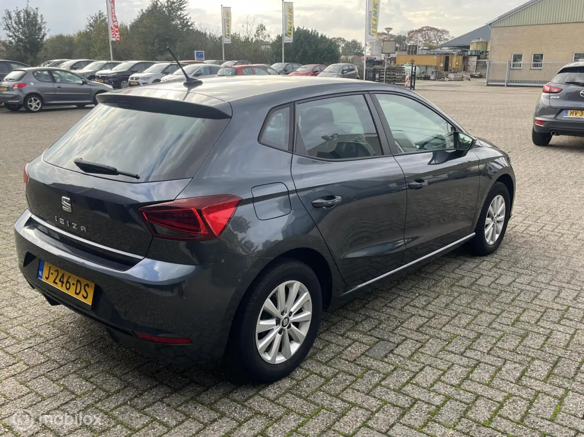 1.0 TSI Style Business Intense