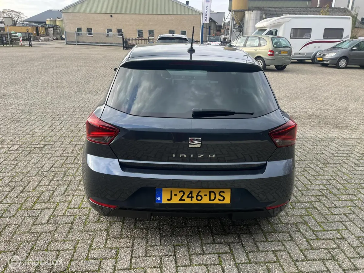 1.0 TSI Style Business Intense