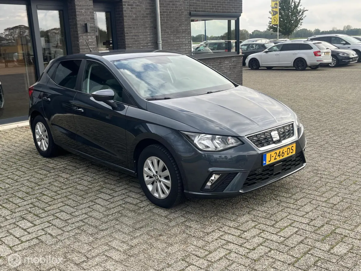 1.0 TSI Style Business Intense