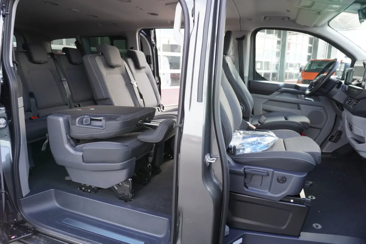 320L 2.5 PHEV 233PK L2H1 Limited 8 Persoons PHEV Automaat Nr. V024 | Hybride | Airco | Adap. Cruise | Navigatie | Schuifdeur L+R