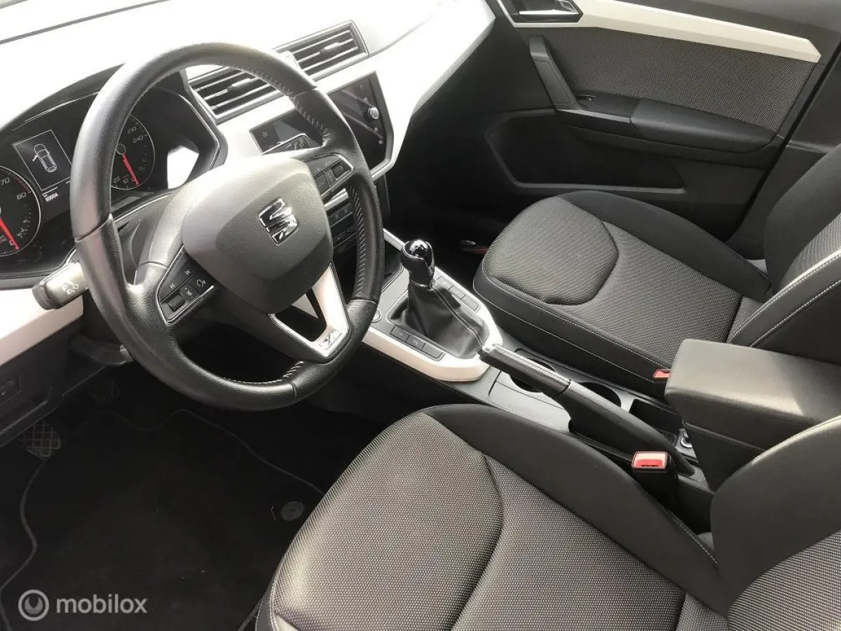 1.0 TSI Xcellence Business Intense