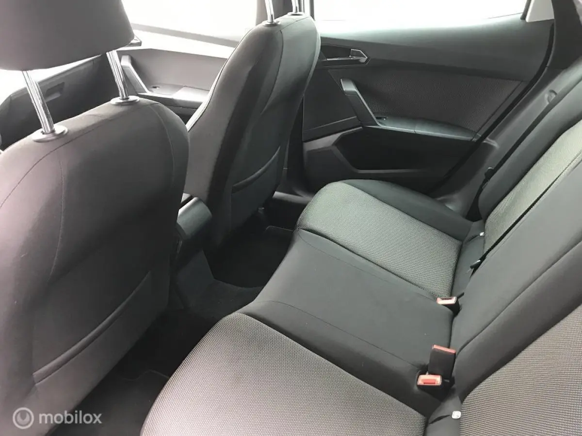 1.0 TSI Xcellence Business Intense