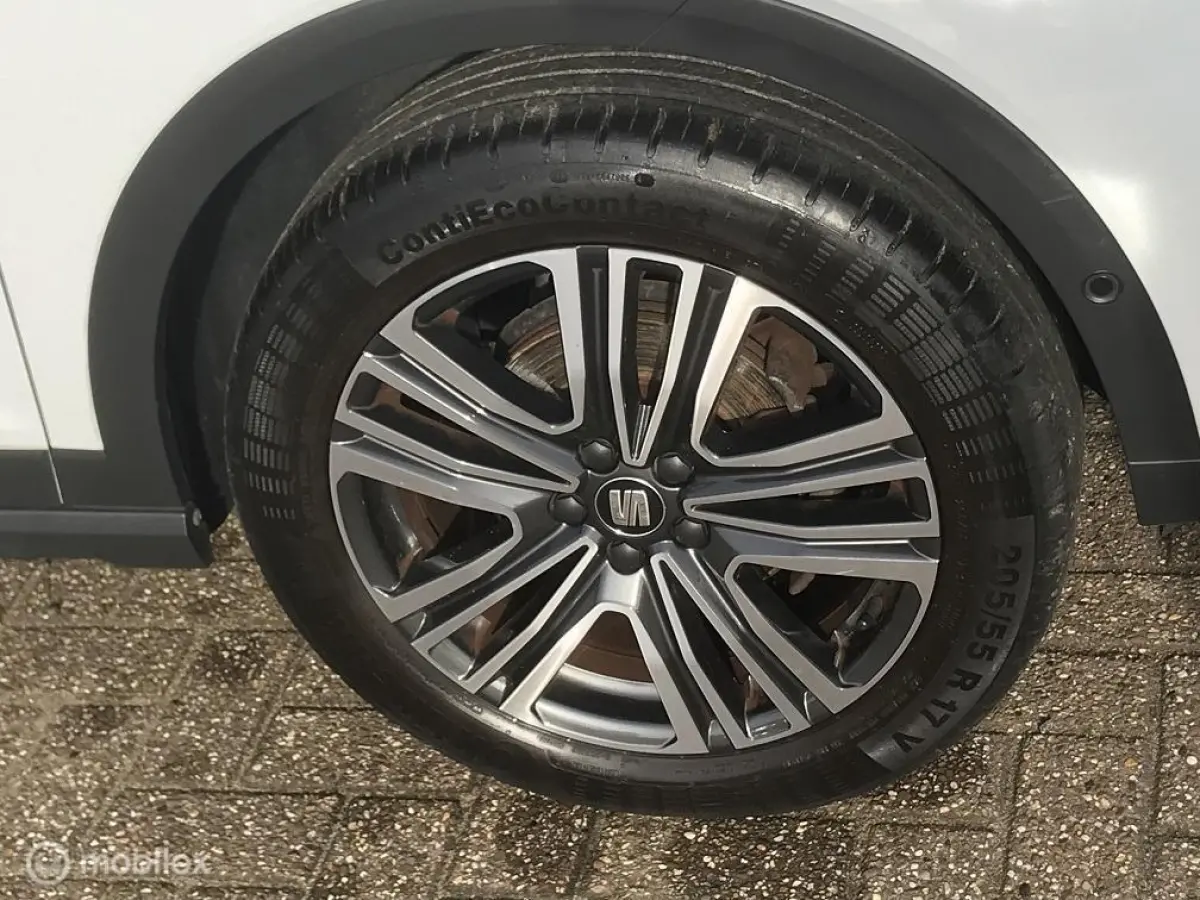 1.0 TSI Xcellence Business Intense