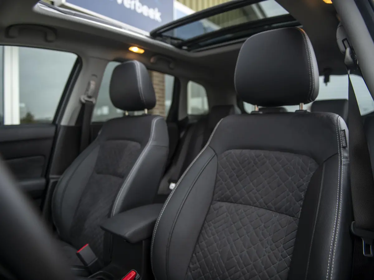 1.4 Boosterjet Style Smart Hybrid | Panoramadak | Navigatie | Apple Carplay/Android Auto | Stoelverwarming | Keyless | Adaptive Cruise Control