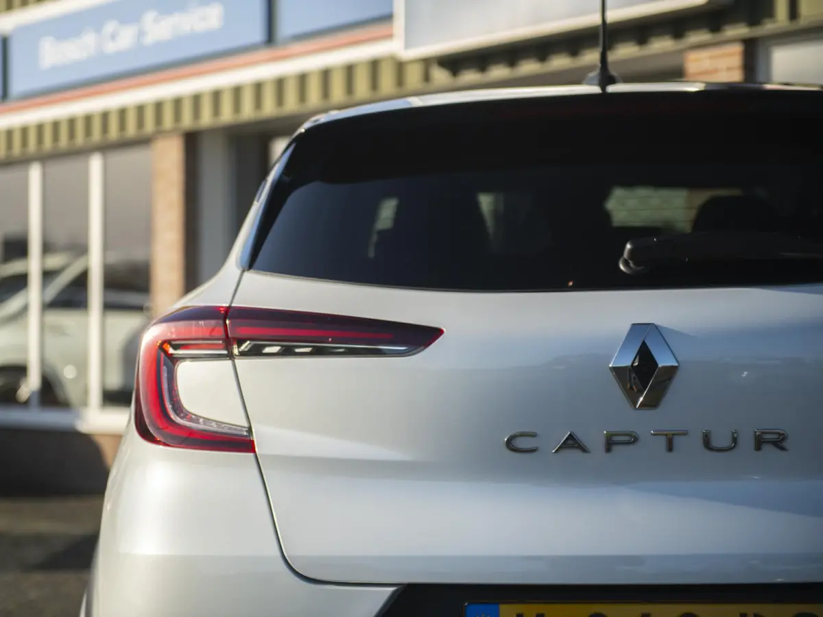 1.0 TCe 90 Intens | Navi & Apple Carplay/Android Auto | Parking pack met camera | LED | Trekhaak | Keyless