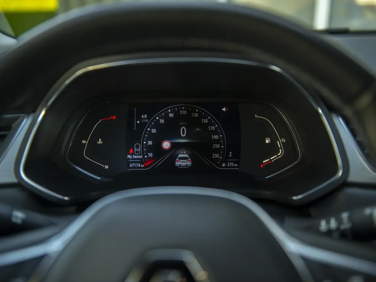 1.0 TCe 90 Intens | Navi & Apple Carplay/Android Auto | Parking pack met camera | LED | Trekhaak | Keyless