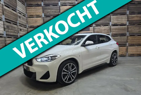 XDrive25e High Executive M Sport Pano Leder LED+ 19"LM