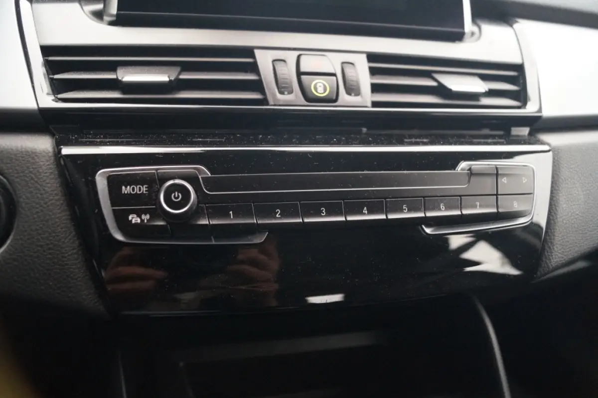 216i Executive Edition -NAVI-ECC-PDC-TREKHAAK-