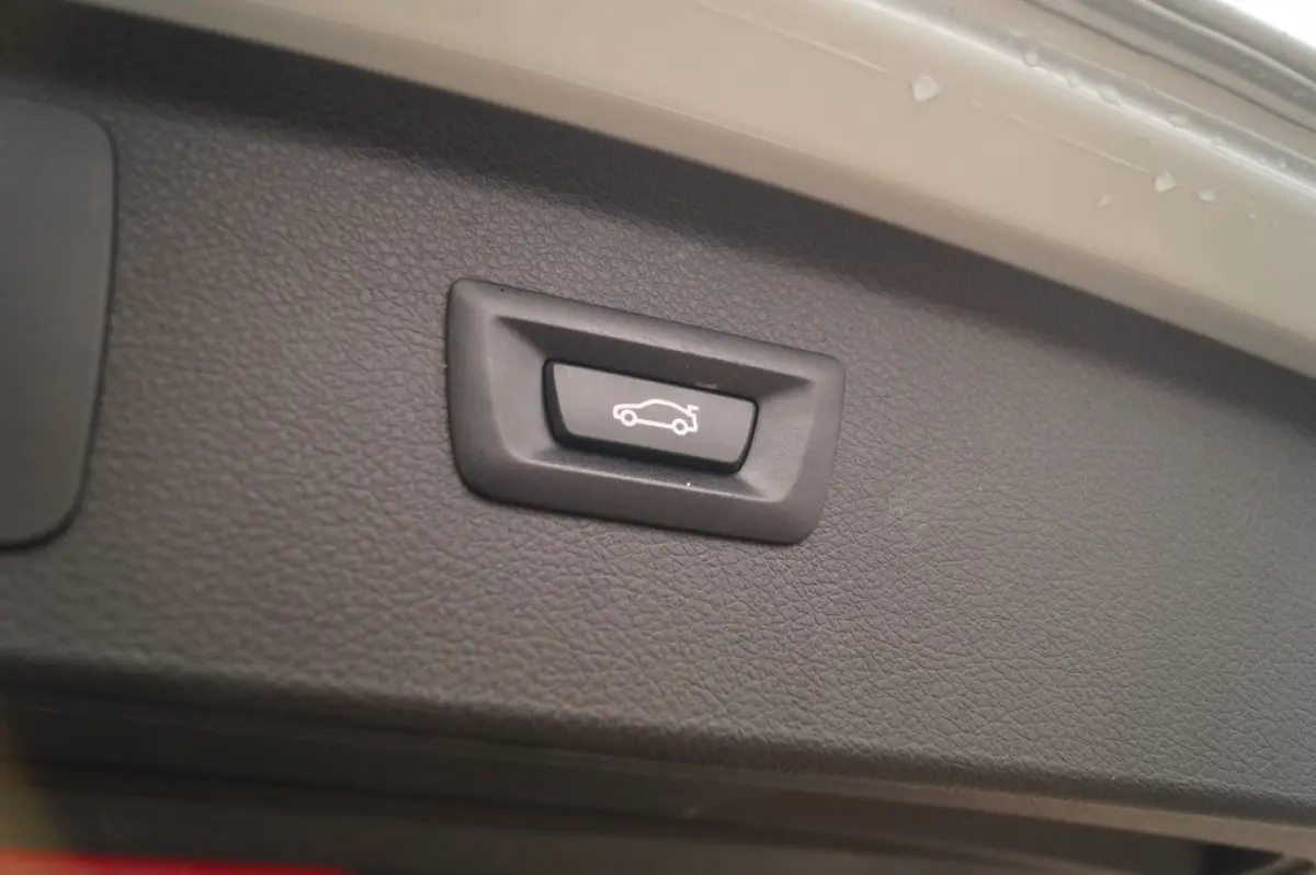 216i Executive Edition -NAVI-ECC-PDC-TREKHAAK-