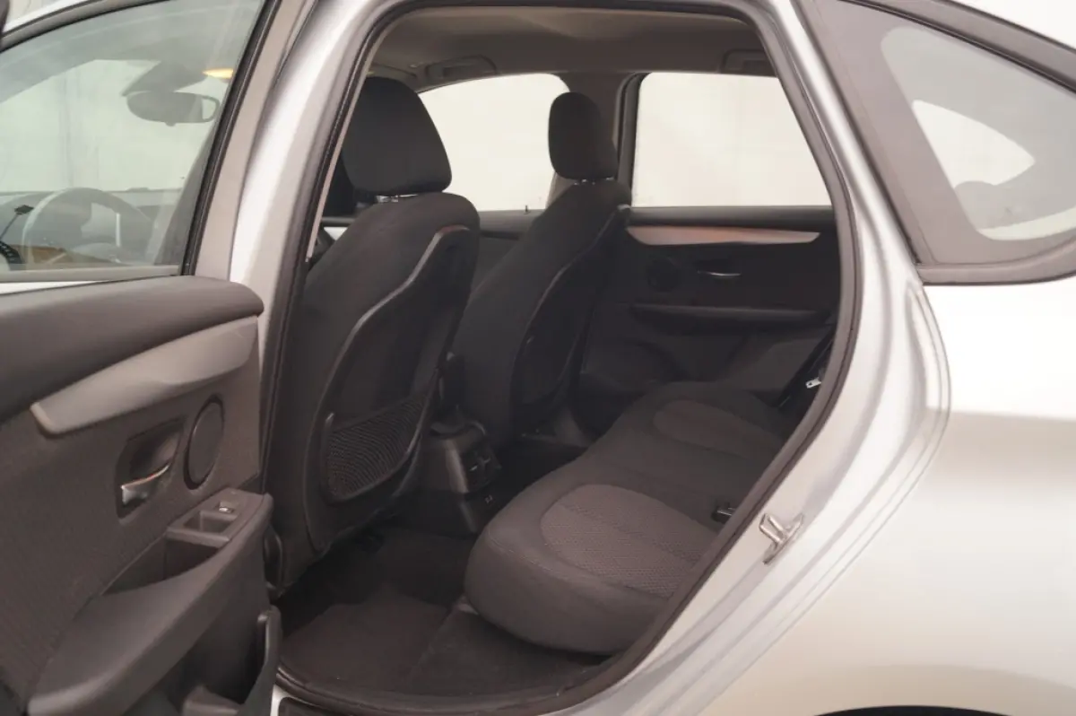 216i Executive Edition -NAVI-ECC-PDC-TREKHAAK-
