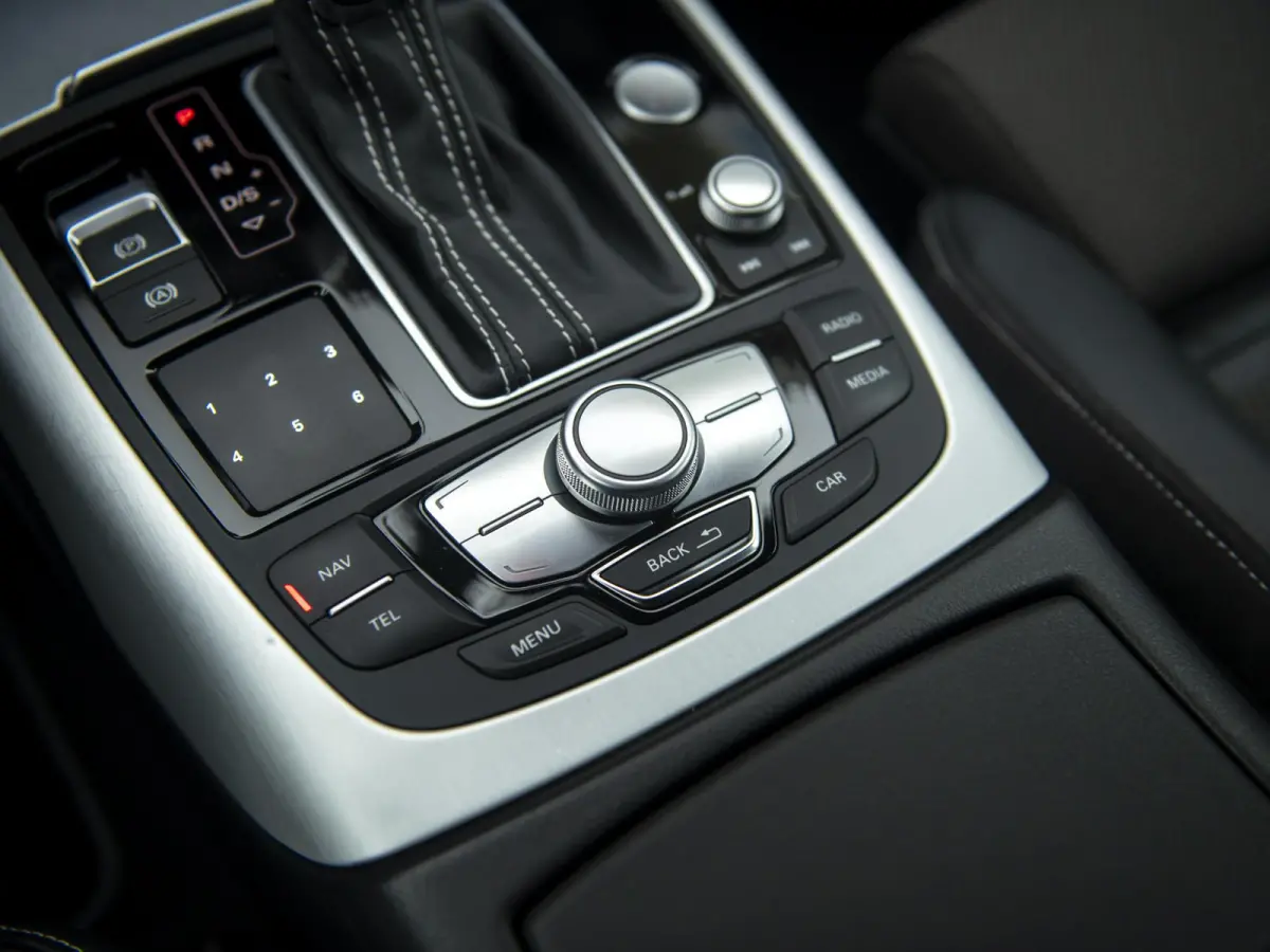 1.8TFSi S-Line Adrenalin Sport | Navi | El.achterklep | S-line Int./Ext. | 18" LMV |