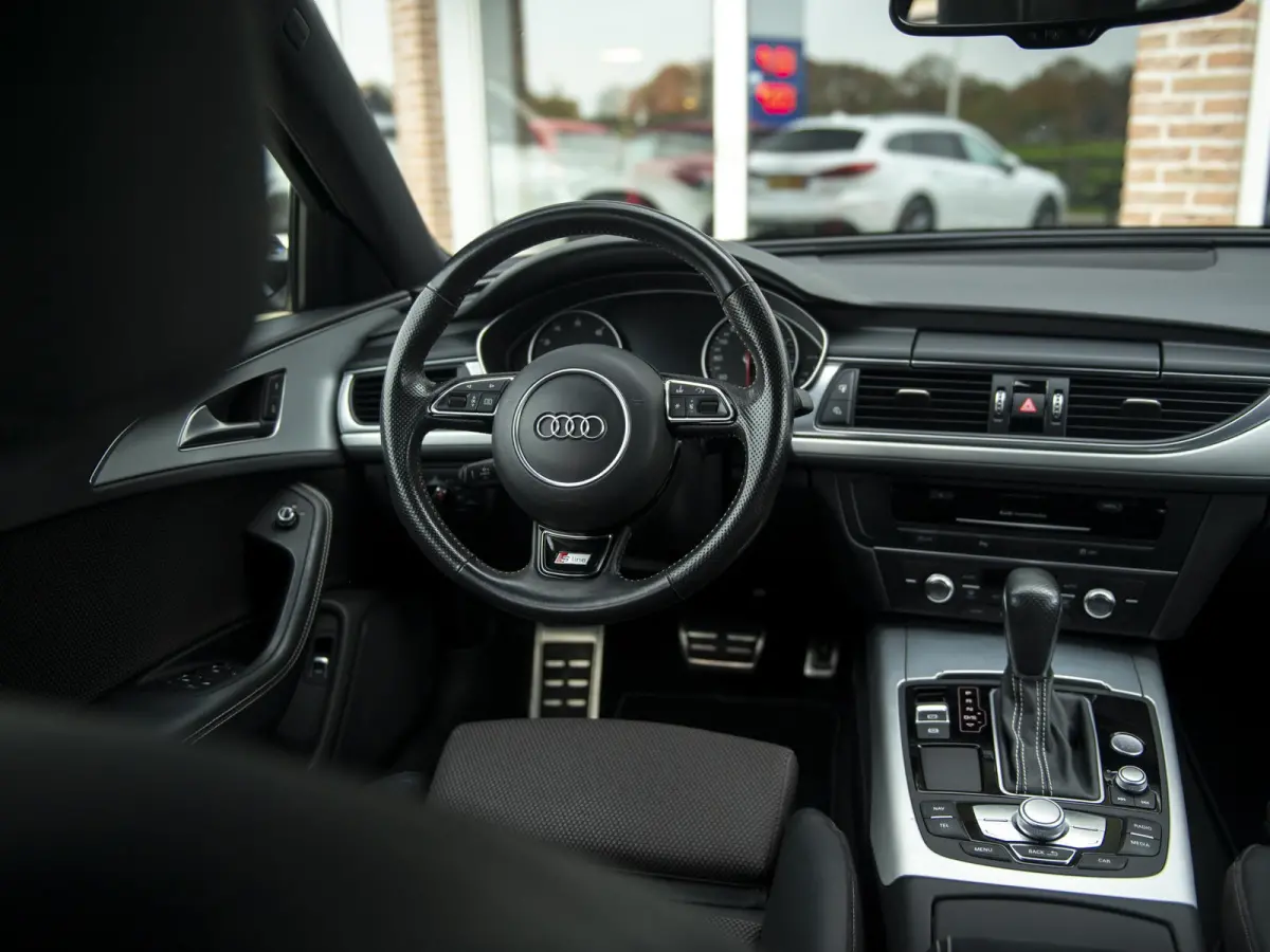 1.8TFSi S-Line Adrenalin Sport | Navi | El.achterklep | S-line Int./Ext. | 18" LMV |