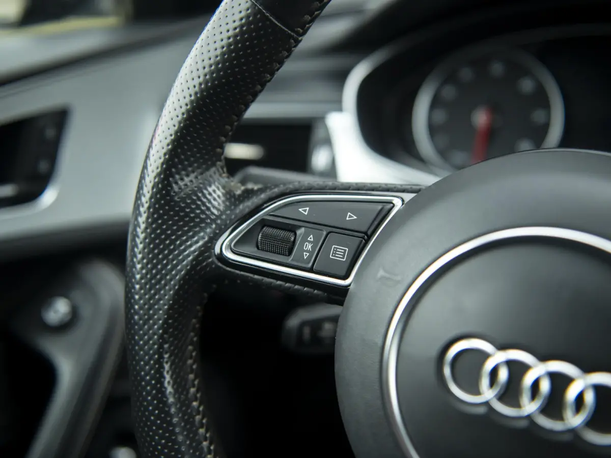 1.8TFSi S-Line Adrenalin Sport | Navi | El.achterklep | S-line Int./Ext. | 18" LMV |