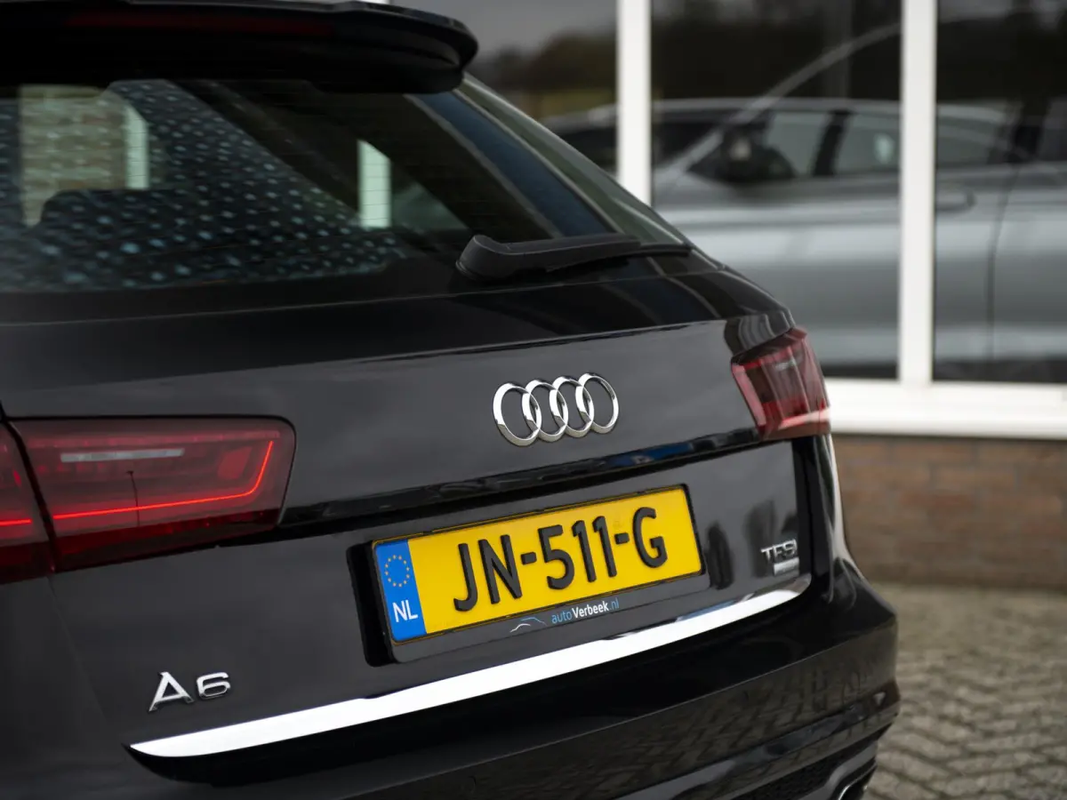 1.8TFSi S-Line Adrenalin Sport | Navi | El.achterklep | S-line Int./Ext. | 18" LMV |