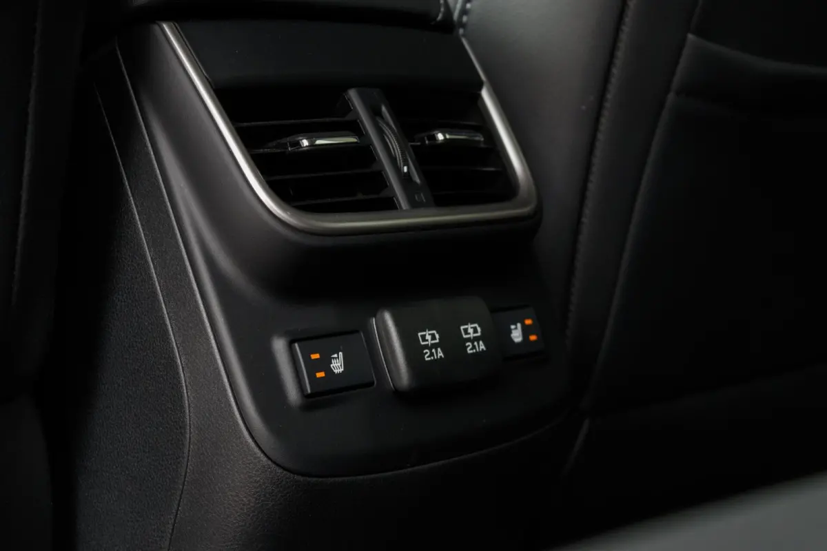 2.5i CVT Premium | Eyesight | Trekhaak | Navigatie |