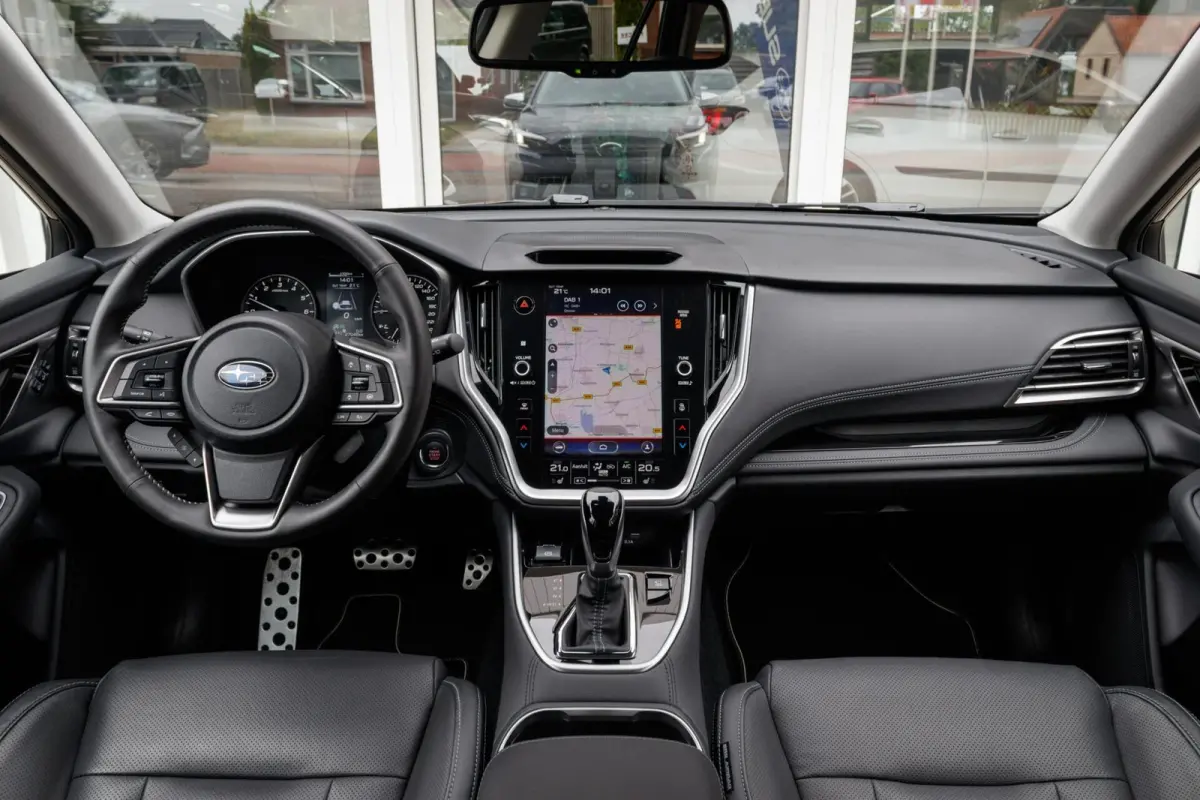 2.5i CVT Premium | Eyesight | Trekhaak | Navigatie |